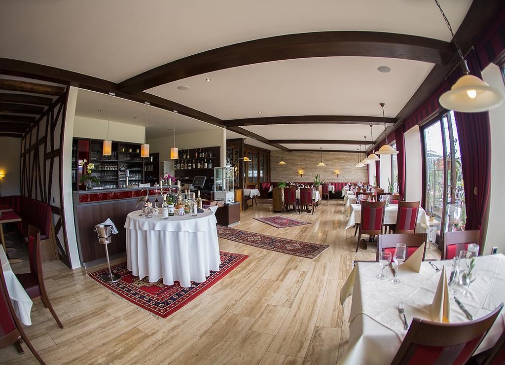 Hotel Zehnthof Ürzig エクステリア 写真